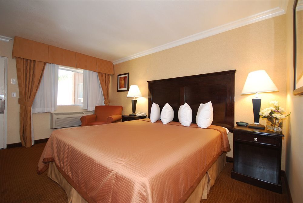 Pasadena Rose & Crown Hotel Kültér fotó