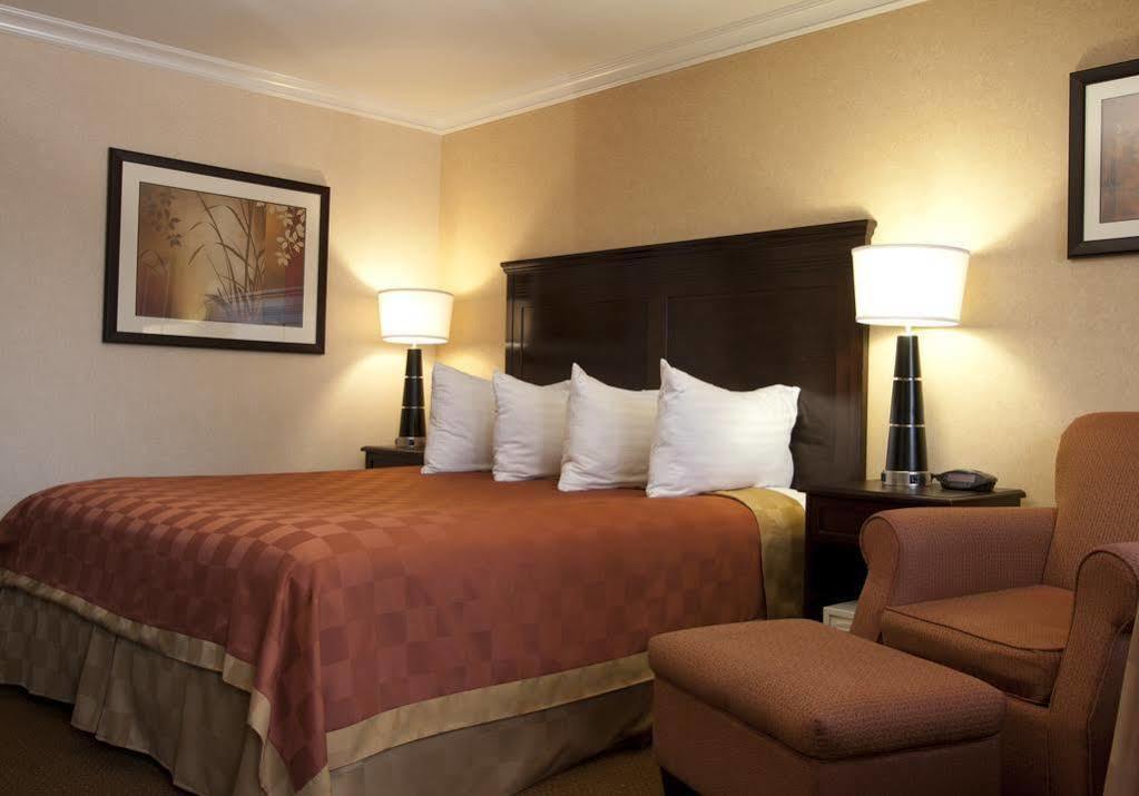 Pasadena Rose & Crown Hotel Kültér fotó